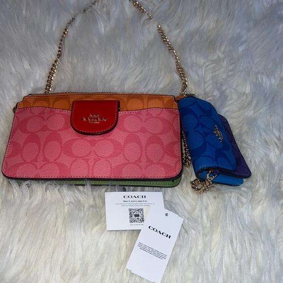 Coach Bag - Picture 4 of 5